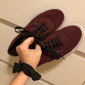 NEW maroon vans